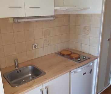 Studio 18.9 m², kitchenette équipée, avec balcon. - Photo 1