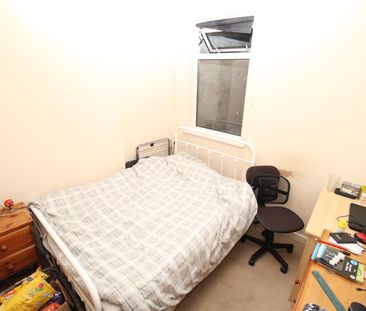 House - Terraced For Rent Bertha Street, Pontypridd - Photo 4
