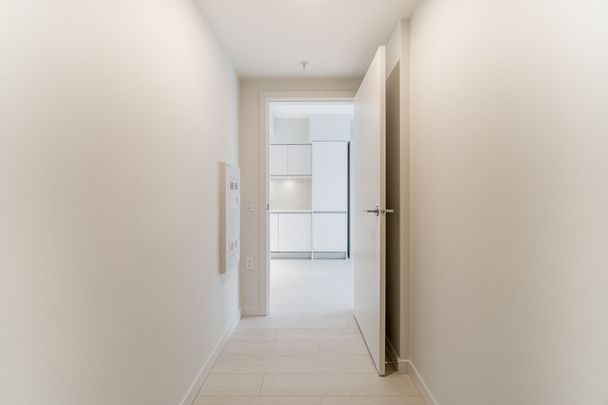 ONE BEDROOM APARTMENT AT 2ND & MAIN IN THE HEART OF MOUNT PLEASANT - Photo 1