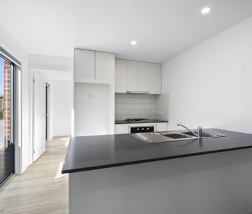 Modern 3-Bedroom Home - Photo 3