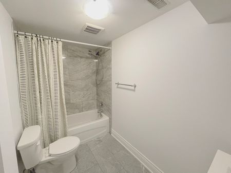 $1,699 / 2 br / 1 ba / 105 Hester St, LOWER - Photo 2