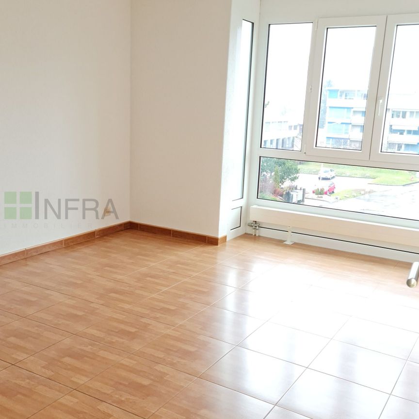 2.5 renovated rooms with elevator – A stone’s throw from the village - Photo 1