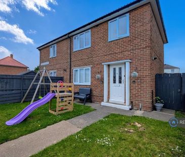 3 bedroom flat to rent - Photo 6