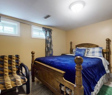 For Lease - 10 Shoreland Crescent Unit# B2, Toronto, Ontario - Photo 5