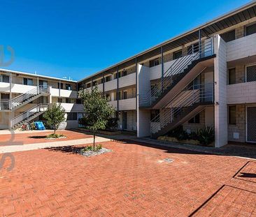 Furnished 1 bedroom unit in Claremont central - Photo 5