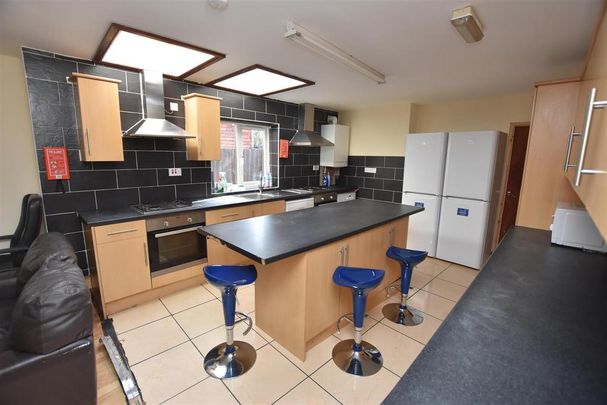 7 bedroom house to rent - Photo 1