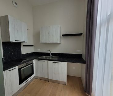 Location Appartement 1 pièce 30m² LA ROCHELLE 17000 - Photo 3