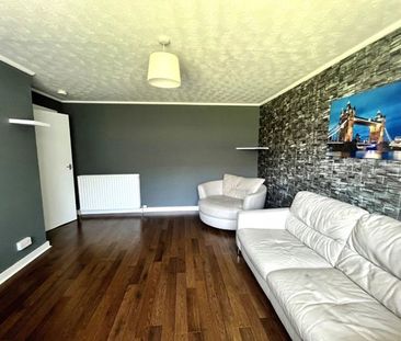 107 Summerhill Drive, AB15 6EB, Aberdeen - Photo 1