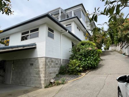 Easy Care Living! - Photo 2