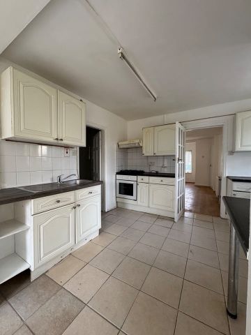 3 Bed Semi-Detached House, Linton Road, B11 - Photo 3