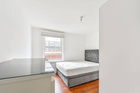 4 bedroom terraced house to rent - Photo 5