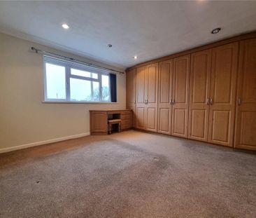 3 bedroom property to rent - Photo 3