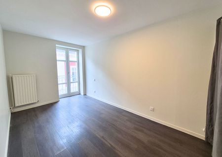 Location Appartement 2 pièces 45m² - Photo 2