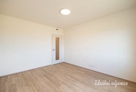 Pronájem bytu 2+kk 59 m² - Фото 4