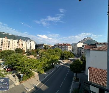 Location Appartement 3 pièces 79m² GRENOBLE 38000 - Photo 3