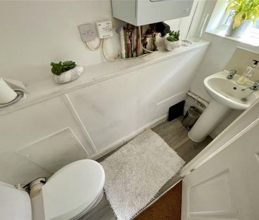 2 bedroom end of terrace house to rent - Photo 1