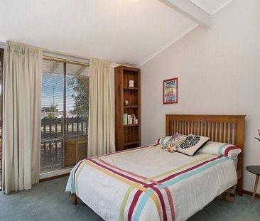 Fullarton - Photo 1