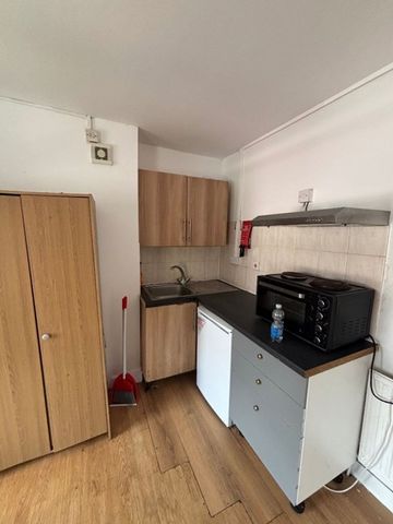 Room in a Shared House, High St, E17 - Photo 4