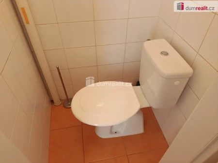 Velmi pěkný byt 1+kk po rekonstrukci, Praha 10 - Strašnice - Photo 5