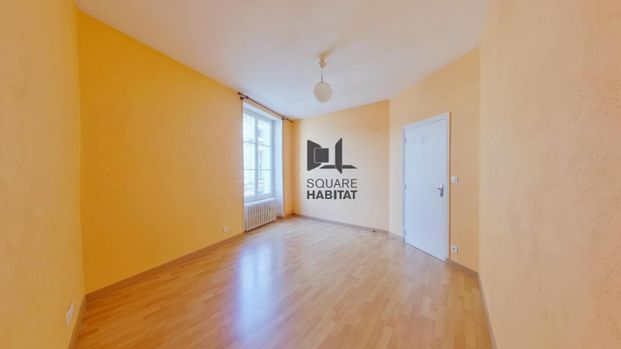 Location Appartement 3 pièces 81m² MONTMORILLON 86500 - Photo 1