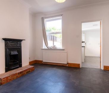 2 bedroom terraced house to rent - Photo 6