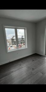 For Lease - 205 West Oak Trail Unit# 1, Kitchener, Ontario - Photo 4