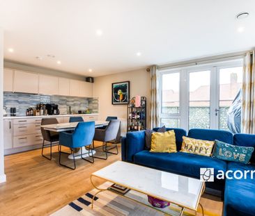 Flat to rent - 4 Broome Way, London, SE5 - Photo 2