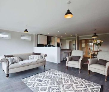 Boltons Lane, Pyrford, Woking, Surrey, GU22 - Photo 1