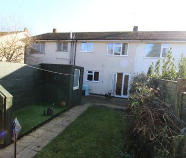 3 bedroom terraced house to rent - Photo 2