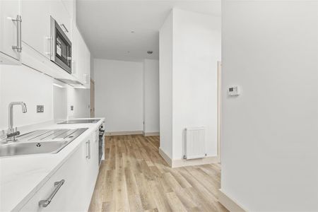 Harlow Road, High Wycombe - Photo 2