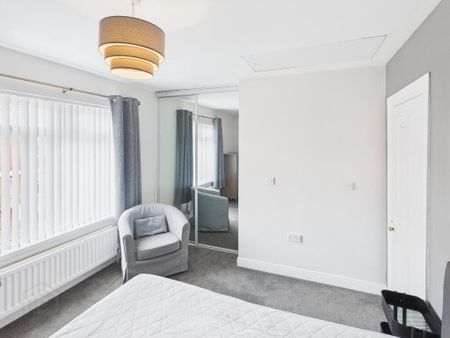 7 Park Drive, Holywood, BT18 9LW - Photo 5