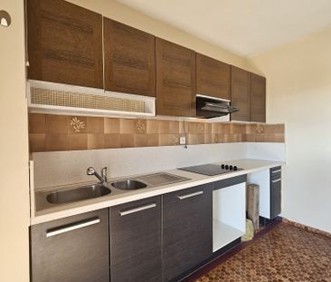 Location Appartement 2 pièces 46m² RODEZ 12000 - Photo 2