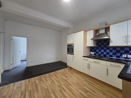 2 bedroom flat to rent - Photo 3