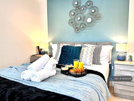 2 bedroom flat to rent - Photo 4