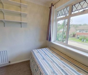 4 bedroom terraced house to rent - Photo 5