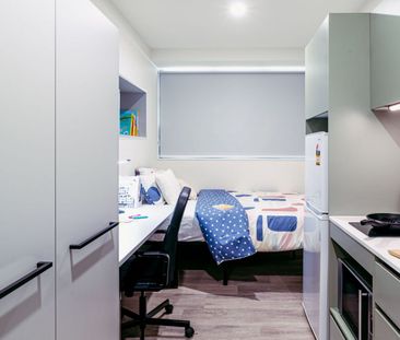 A studio apartment with a separate kitchen. 【2 weeks rent free】 - Photo 3