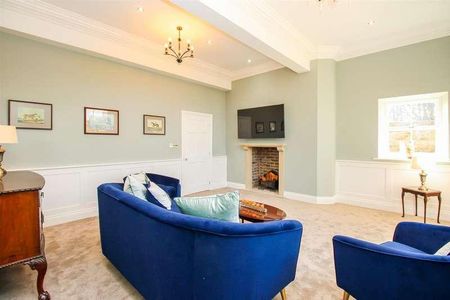 Heath, Wakefield, WF1 - Photo 4