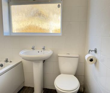 2 bedroom bungalow to rent - Photo 6