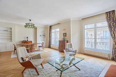 Appartement à louer à Paris 8Ème - Photo 2