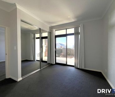 APARTMENT LIVING NEVER LOOKED BETTER! - Photo 3