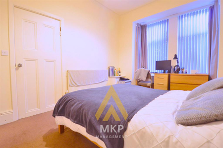 5 bedroom terraced house to rent - Photo 4