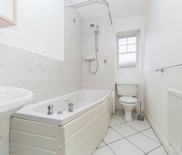 Clayshotts Drive, Witham, CM8 - Photo 4