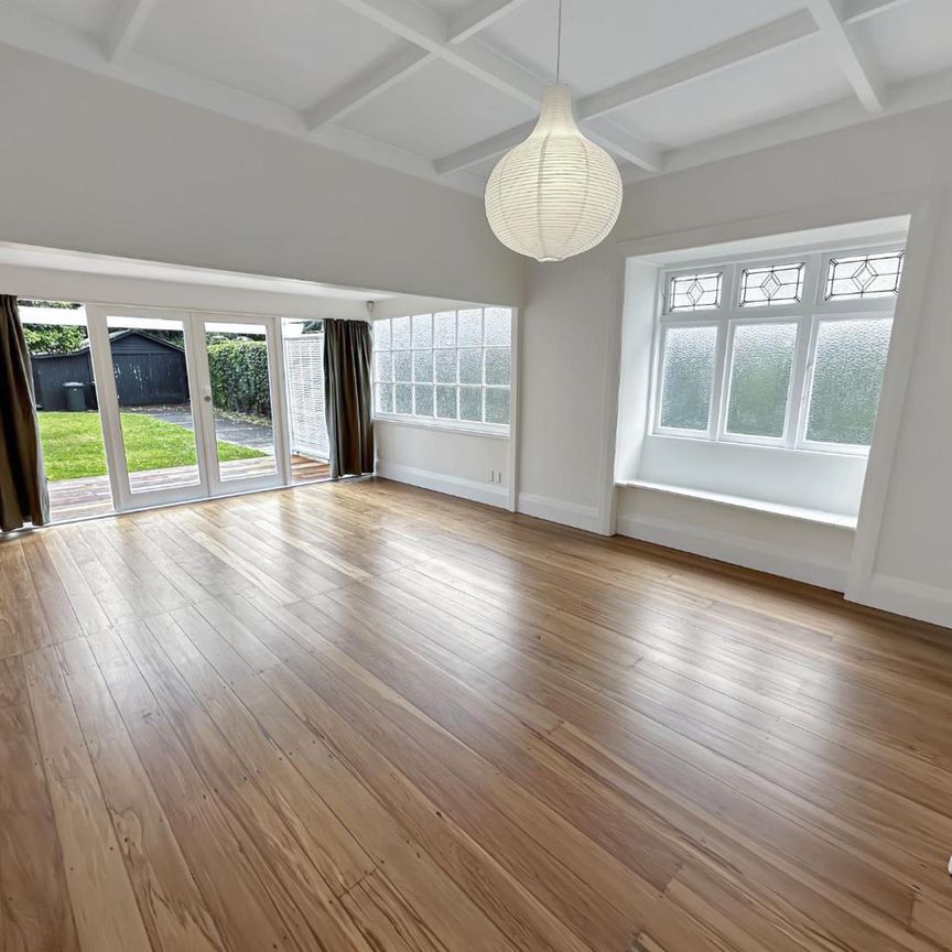 Well renovated 3 bedroom sanctuary - Photo 1