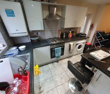 5 bedroom house to rent - Photo 3