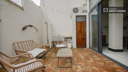 3 room luxury Apartment for rent in Valencia - Photo 3