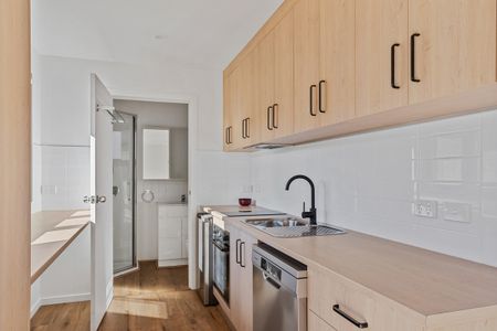 13b Shackleton Street - Photo 2