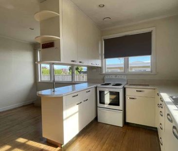 Charming 3-Bedroom Home for Rent in Blenheim - Photo 4