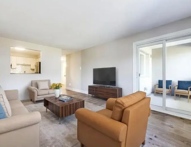 Talisman Square | 457/467 Edinburgh Road, Guelph - Photo 1