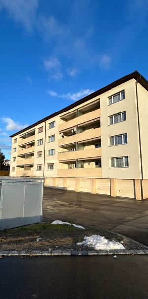 3.5-Zimmerwohnug mit wunderschöner Aussicht - Photo 2