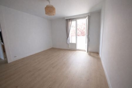 Location Appartement 4 pièces 63m² - Photo 2